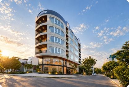 Toà căn hộ hợp tác bán hàng cùng Haviland lúc hoàng hôn
